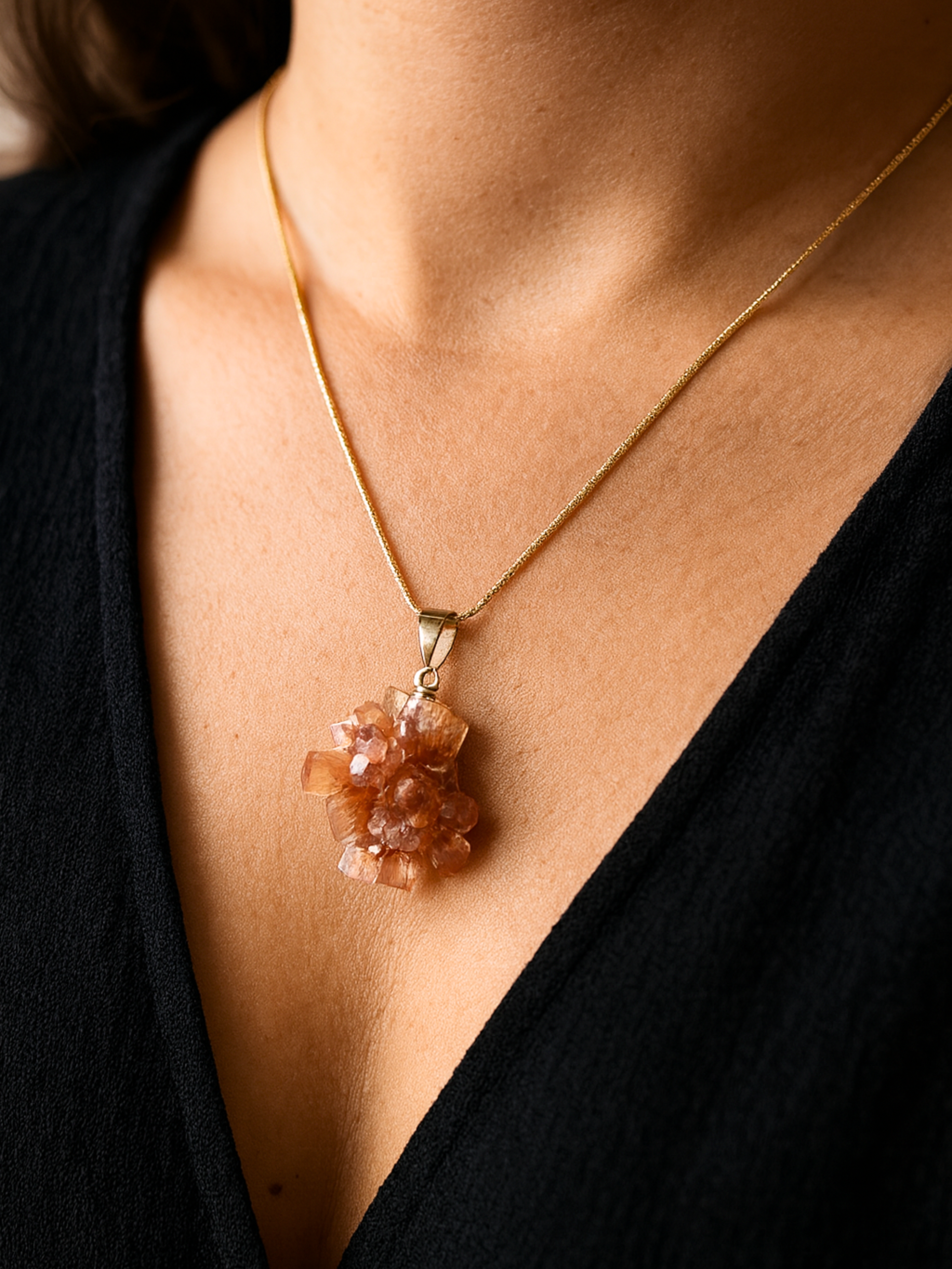 Pingente de Aragonita Sputnik Natural | Equilíbrio, Foco e Organização.