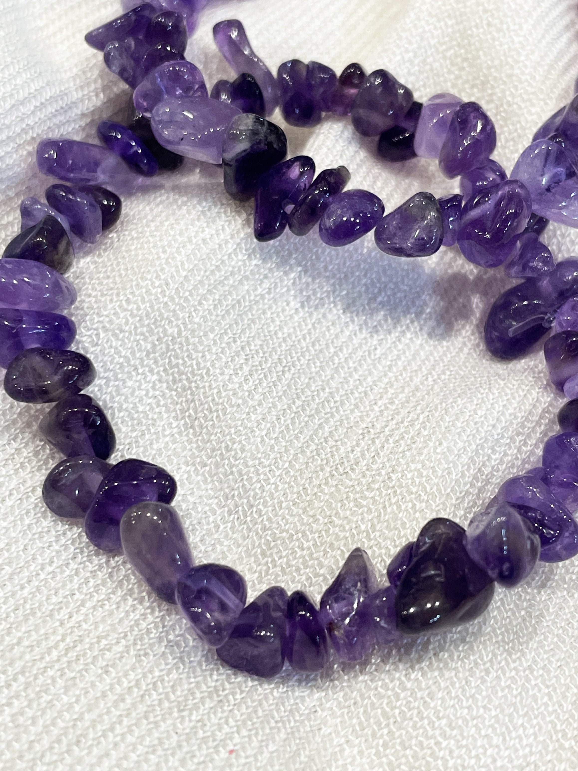 Pulseira de Ametista Roxa Cascalho - Espiritualidade, Cura e Eleva a Vibração