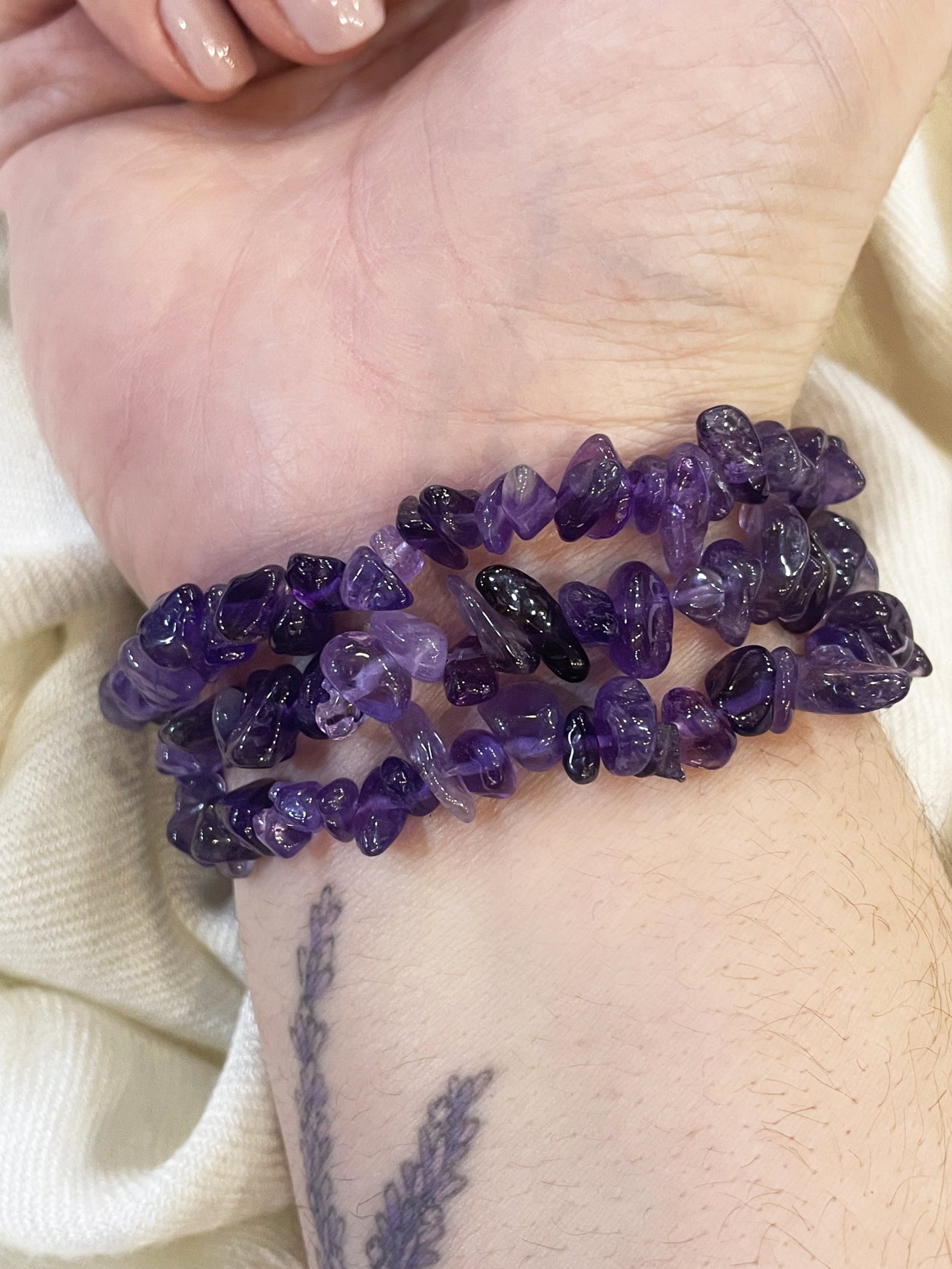 Pulseira de Ametista Roxa Cascalho - Espiritualidade, Cura e Eleva a Vibração