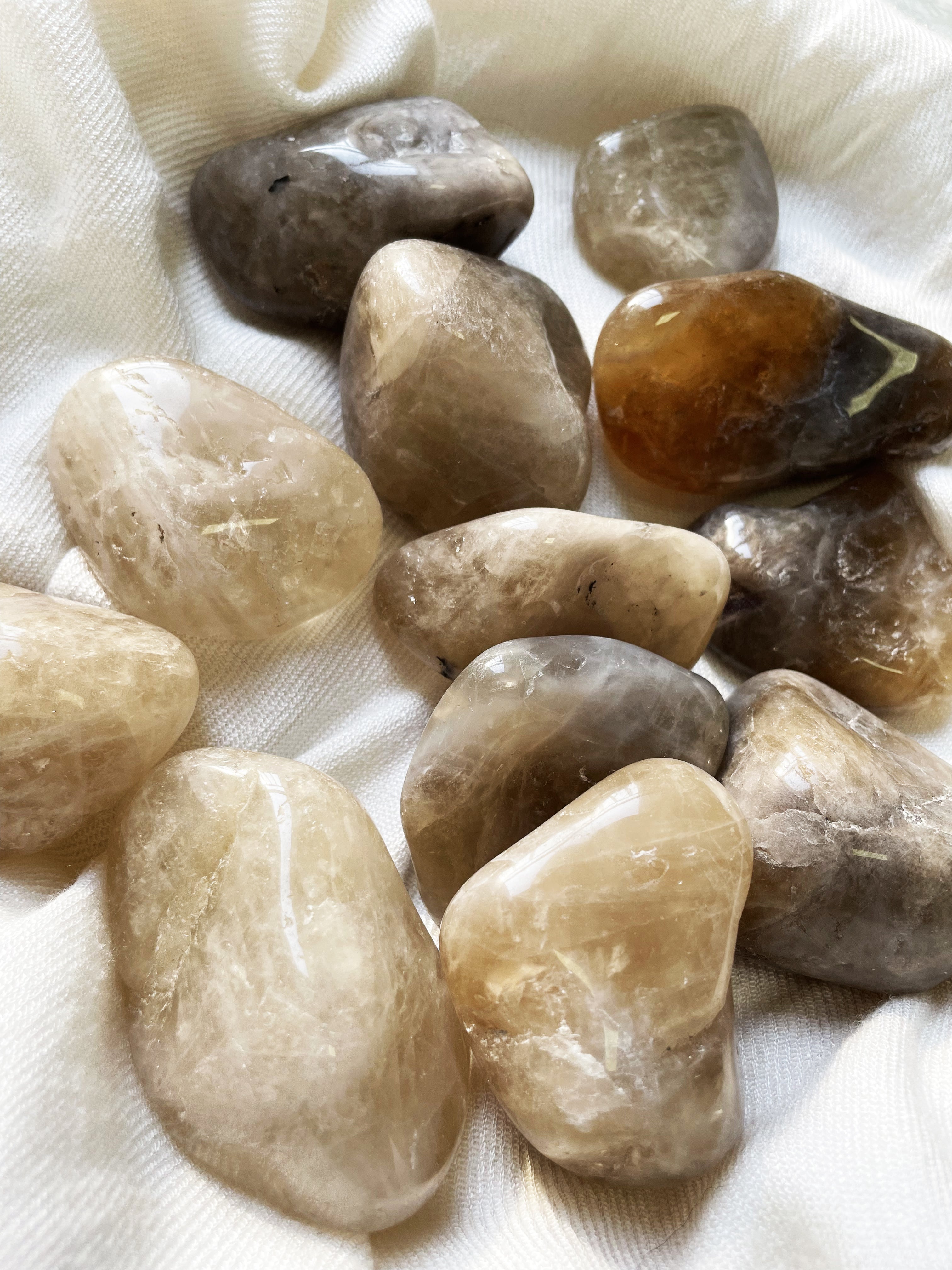 Citrino Rolado Natural - Alegria, Prosperidade e Autoestima