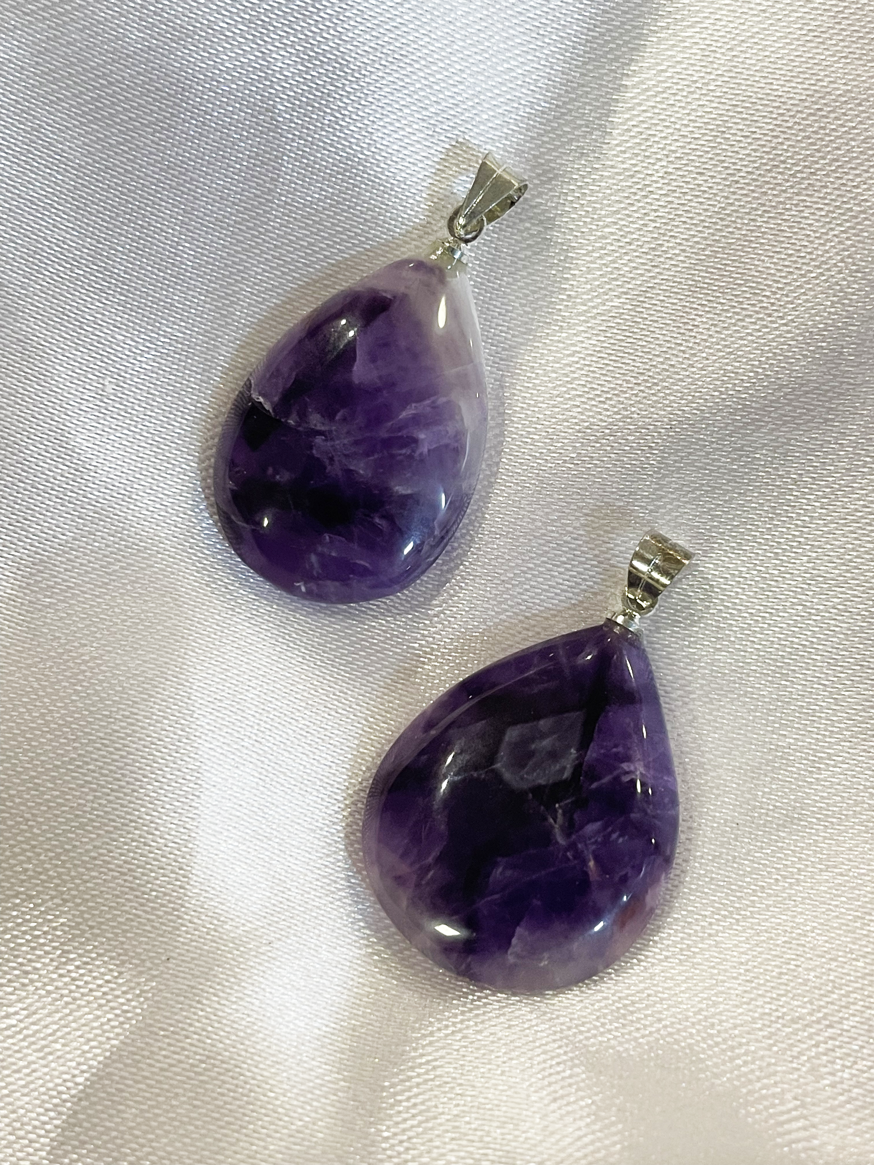 Pingente Chapa de Cacoxenita ou Ametista Chevron | Pedra da Intuição e Transmutação