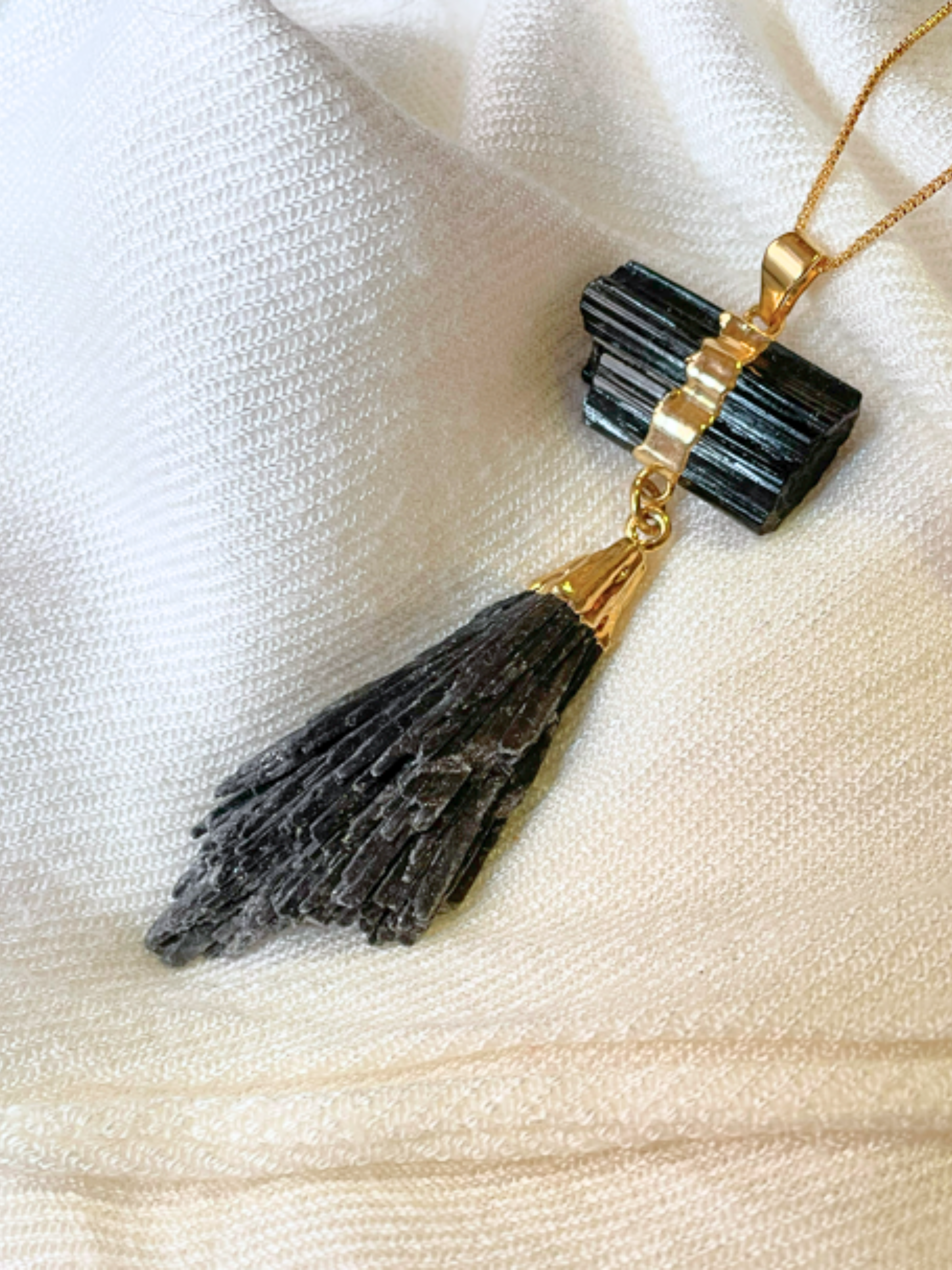 Colar de Turmalina Negra com Cianita Preta | Proteção e Limpeza Energética